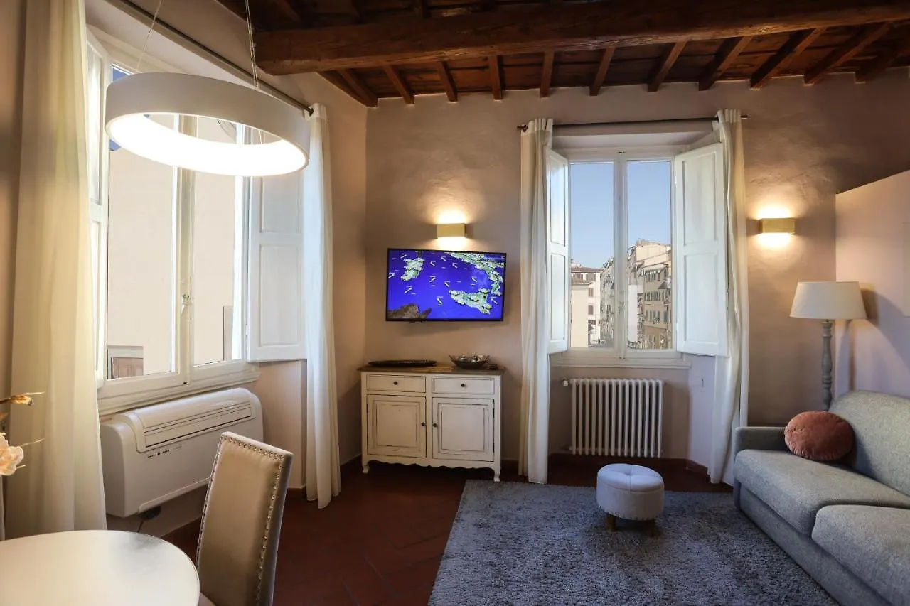 Apartment Santo Spirito - Elegante Appartamento In Pieno Centro Florence